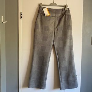 New with tags houndstooth Leze the Label dress pants